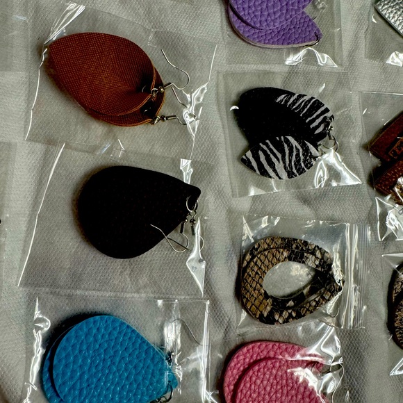 24 multiple color drop earrings. Extremely light weight! - Picture 5 of 8